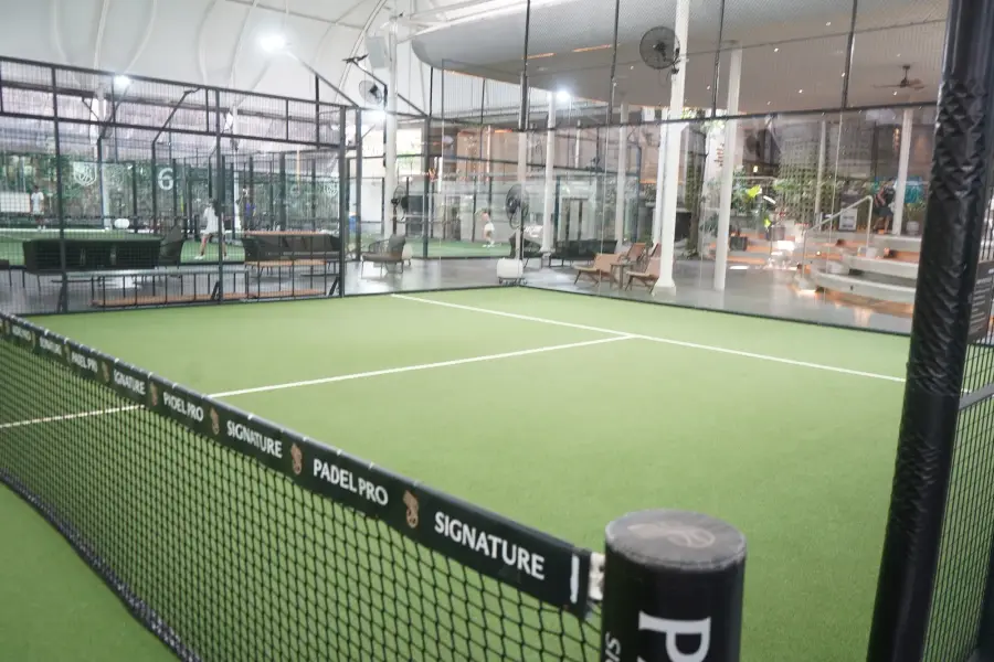 Net with Padel Pro Signature branding